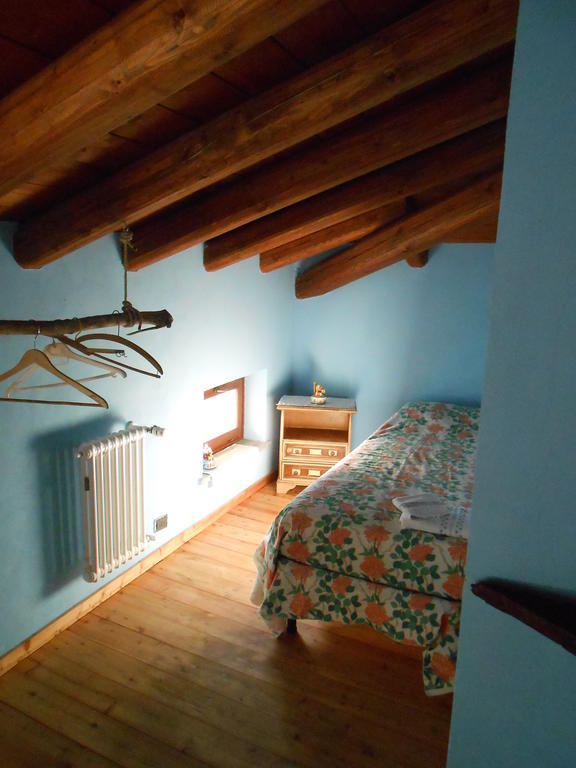 Azienda Agrituristica Risveglio Naturale Varese Ligure Zimmer foto